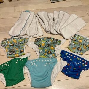 Charlie Banana 6 Cloth Diapers with 12 Liners